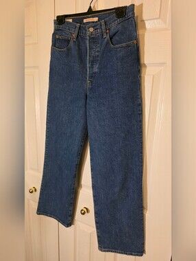 Levi's® Women's Ribcage Straight Ankle Jeans 28W 27L In Jazz Pop (Medium Wash)
